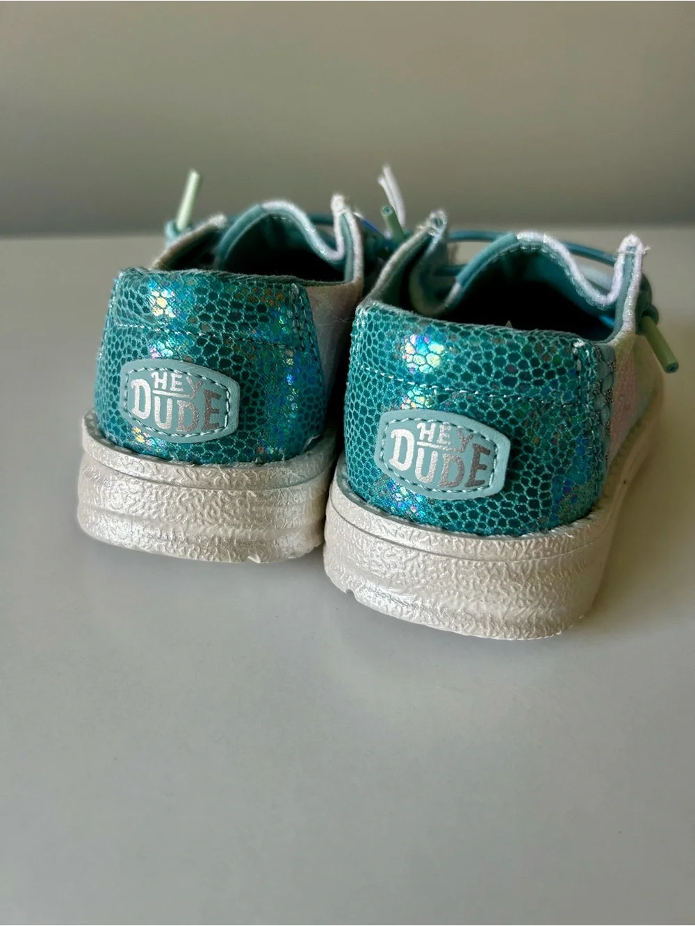 NWT Hey Dude Girl mermaid Glitter Slip-On Shoes with Elastic Laces size 8C